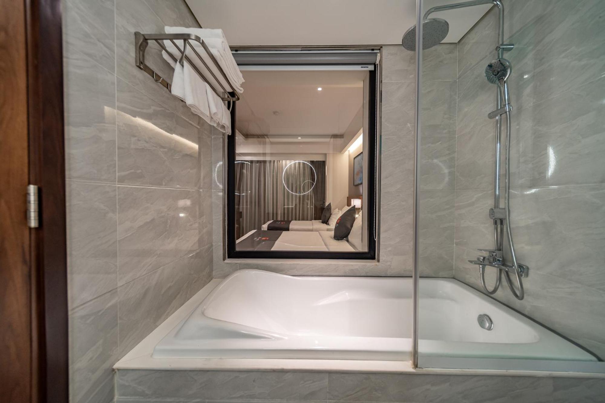 Edoya Hotel Ben Thanh Ho Chi Minh City Exterior photo